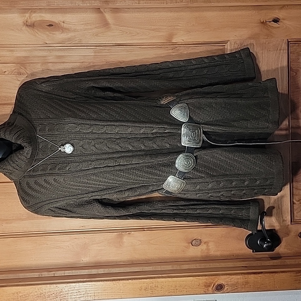 Cozy  Long Cable Knit Turtleneck Sweater